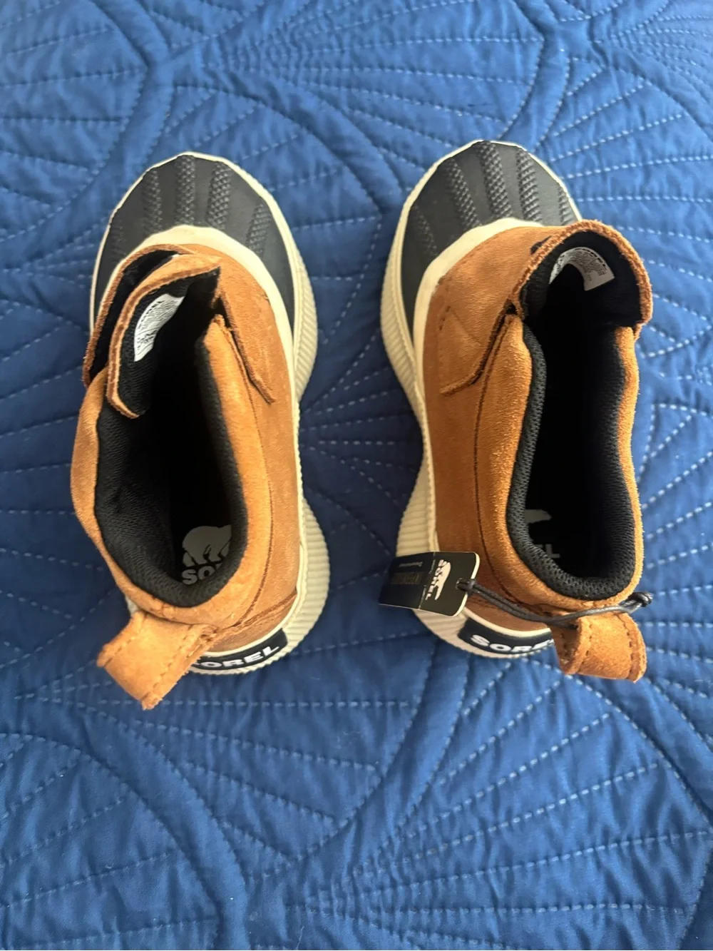 Sorel NWT Kids’ Out and About IV Waterproof Boots Size 10